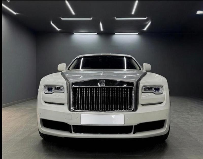 FNX  002 - Rolls Royce Ghost